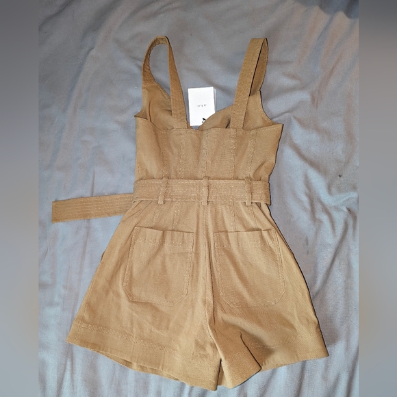 A.L.C. Linen Romper New - Picture 5 of 10
